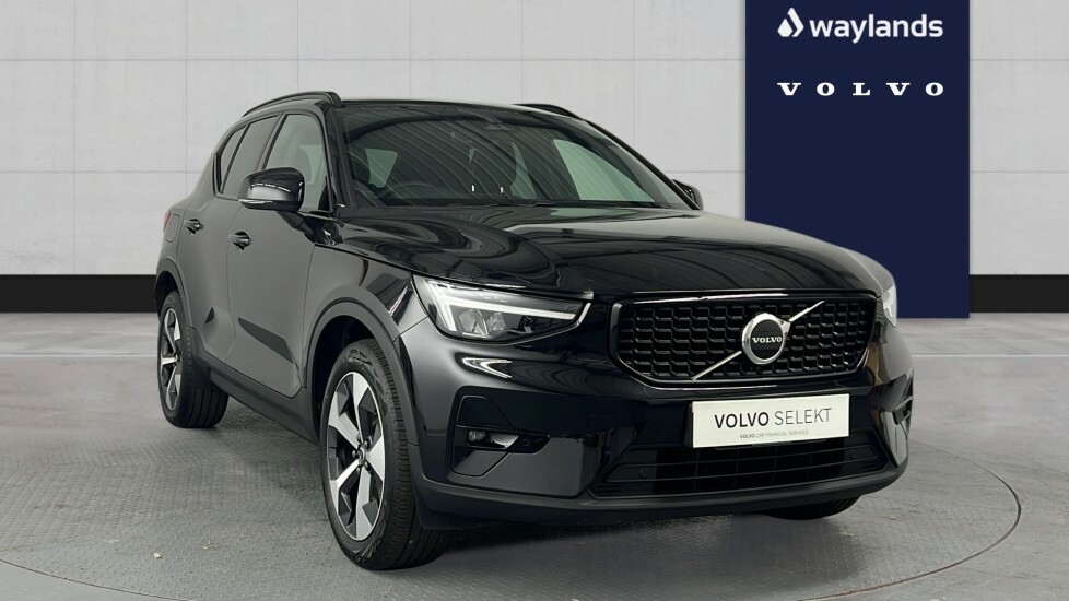 Volvo XC40 B3 Plus, Mild Hybrid, Darklow Road Tax, T Black