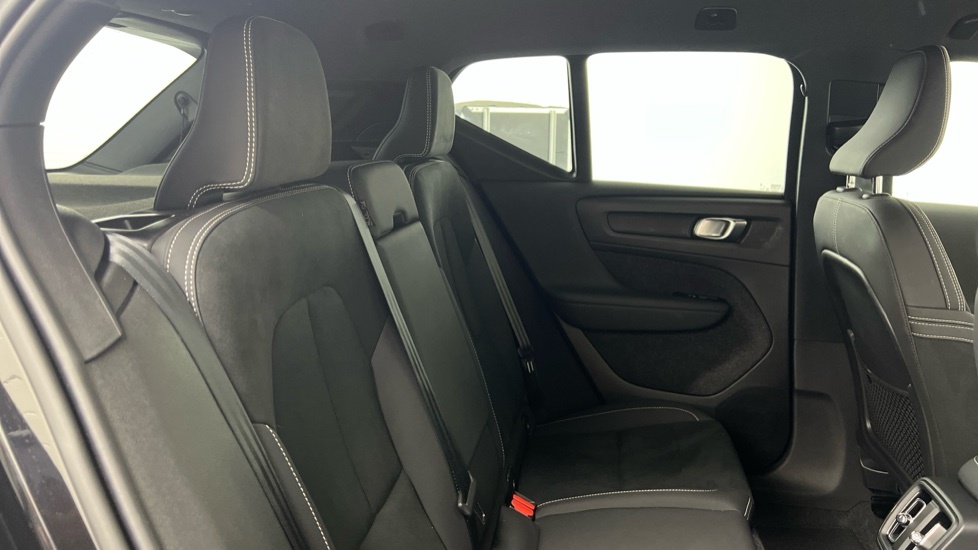 Volvo XC40 B3 Plus, Mild Hybrid, Darklow Road Tax, T RF25CZG Black #6