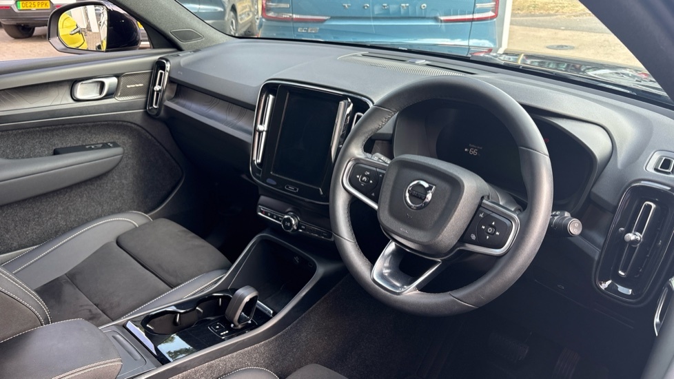 Volvo XC40 Recharge Ultimate, Twin Motor, CF23RXK Black #4