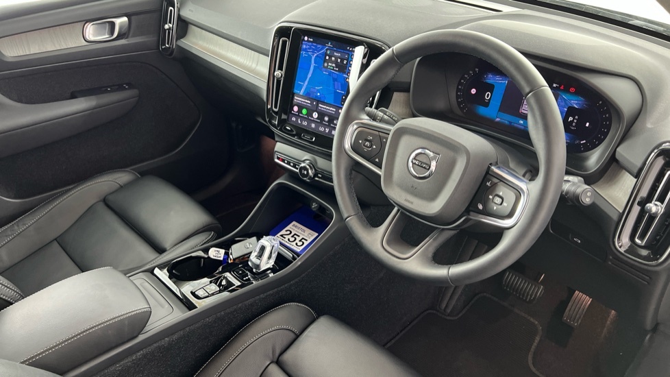 Volvo XC40 Plus, B4 Awd Mild Hybrid, Dark Black #4