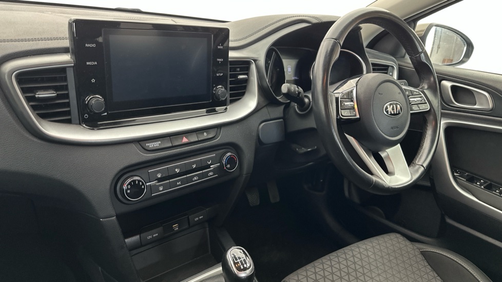 Kia Ceed 1.6 Crdi 48V Isg 2 Brown #3