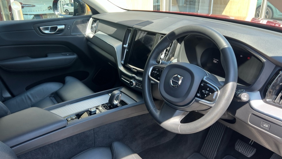 Volvo XC60 B4 Mhev Red #4
