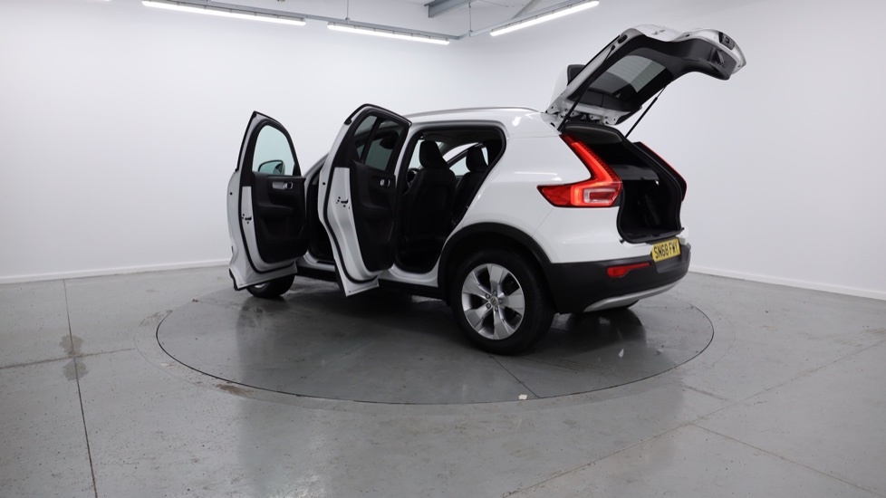 Volvo XC40 T5 Awd First Edition Wk06 White #19
