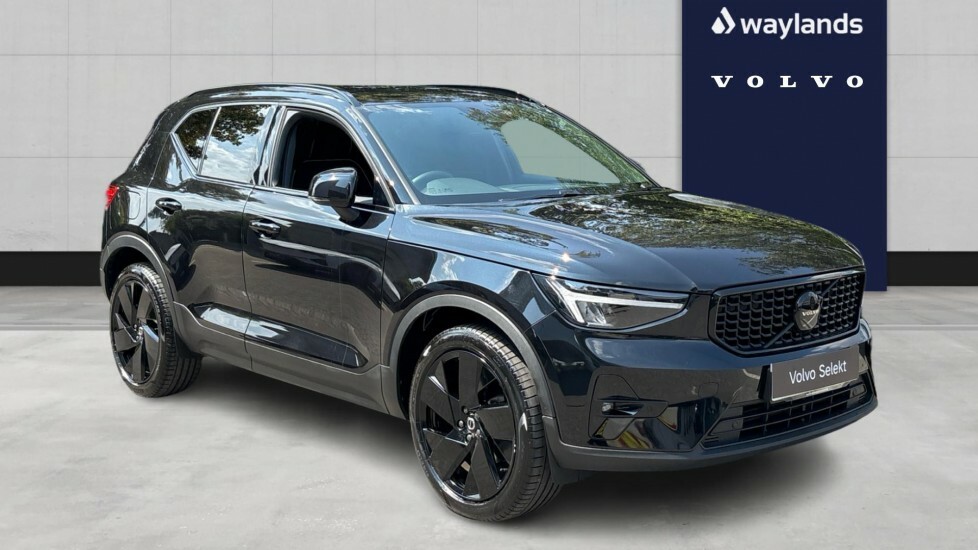 Volvo XC40 Black Edition Plus, B4 Mild Hybrid, Black