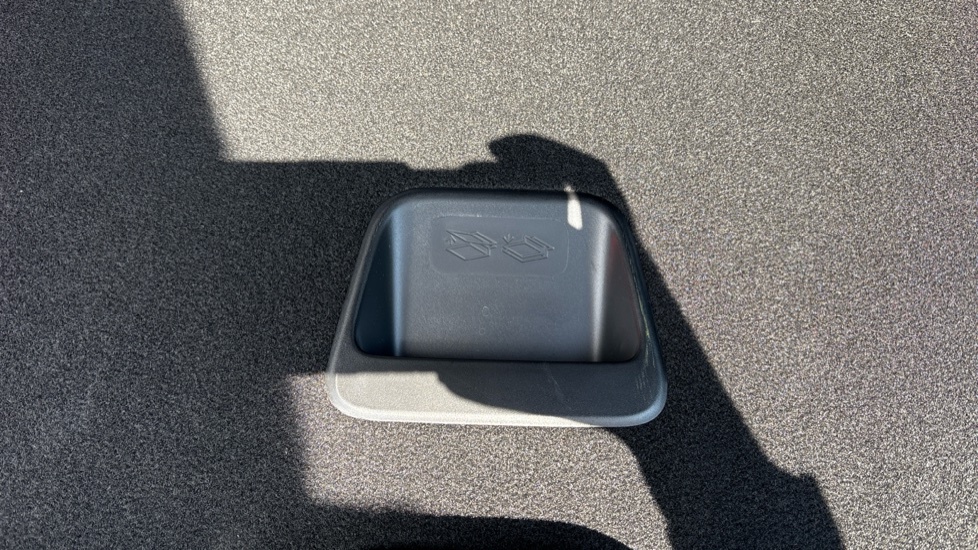 Volvo EX30 Ultra White #16