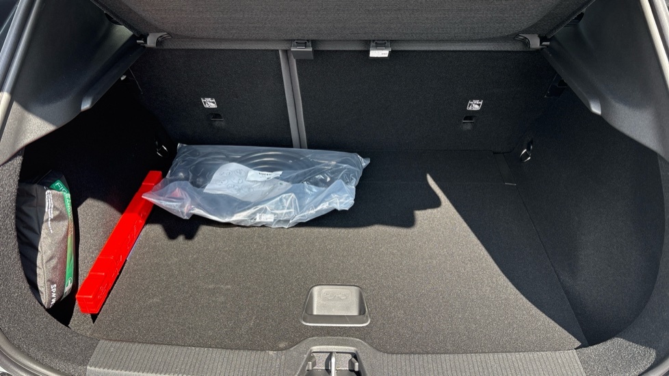 Volvo EX30 Ultra White #15