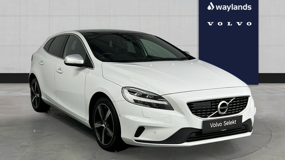 Volvo V40 T3 R-design White