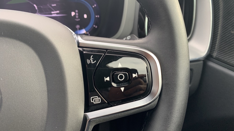 Volvo XC60 Volvo Xc60 Plus Silver #19