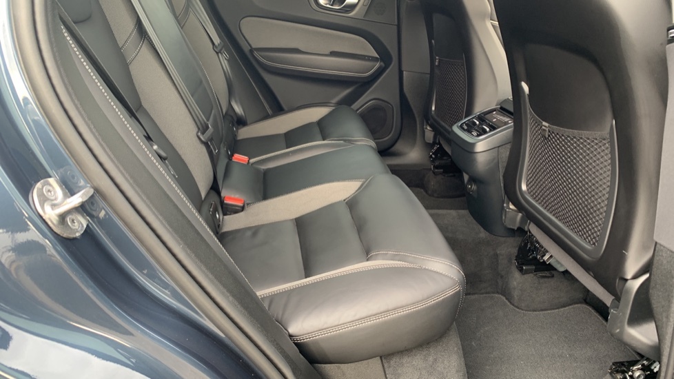 Volvo XC60 Volvo Xc60 Plus Silver #10