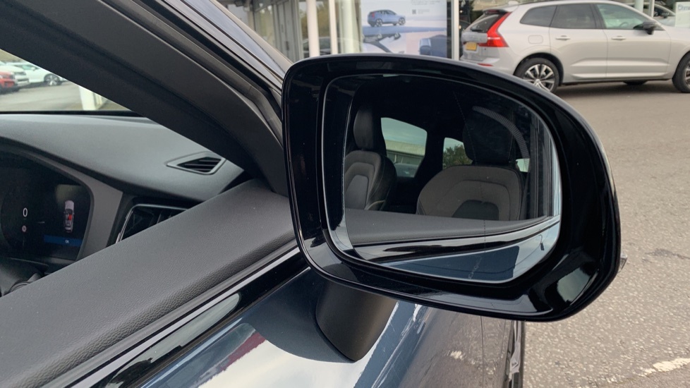 Volvo XC60 Volvo Xc60 Plus Silver #35