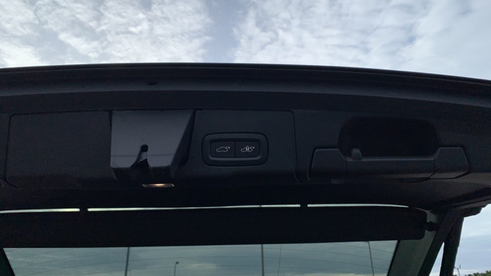 Volvo XC60 Volvo Xc60 Plus Silver #31