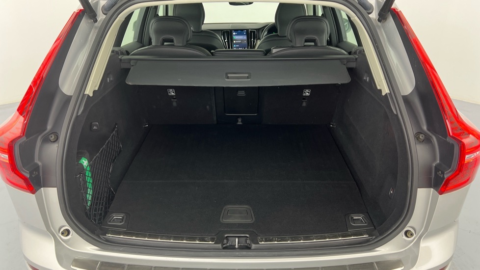 Volvo XC60 2L R-design Black #17