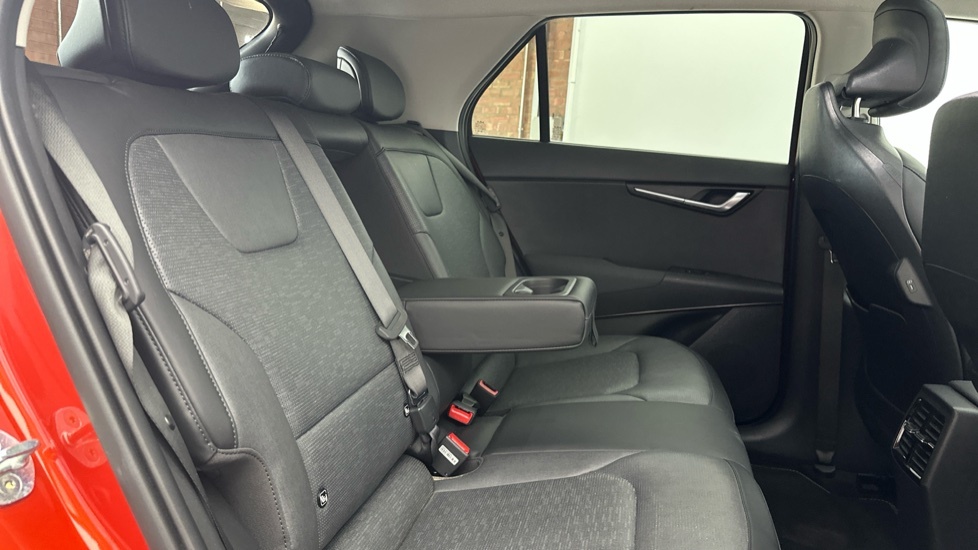 Kia e-Niro 64.8Kwh 4 Suv White #44