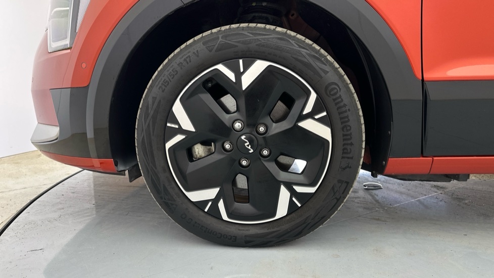 Kia e-Niro 64.8Kwh 4 Suv White #55