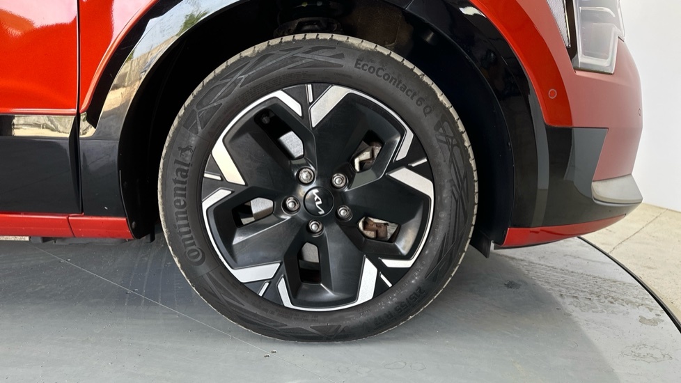 Kia e-Niro 64.8Kwh 4 Suv White #52
