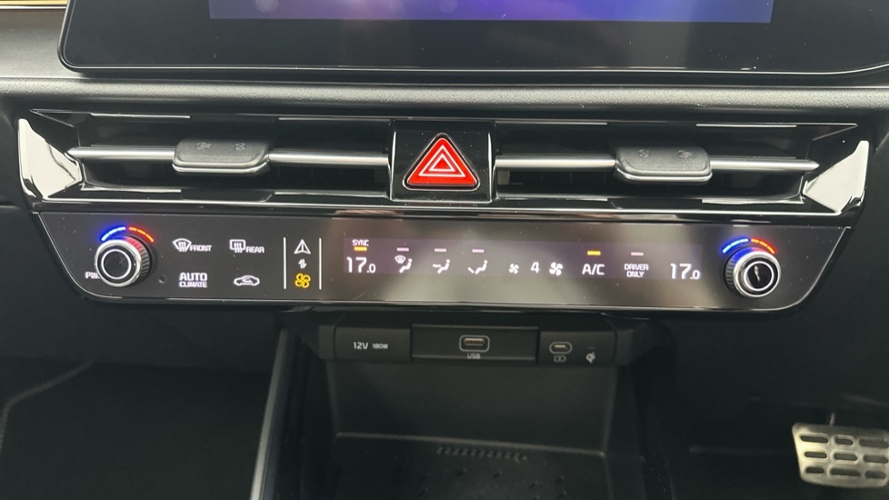 Kia e-Niro 64.8Kwh 4 Suv White #31