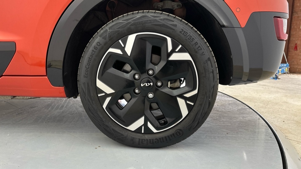 Kia e-Niro 64.8Kwh 4 Suv White #54