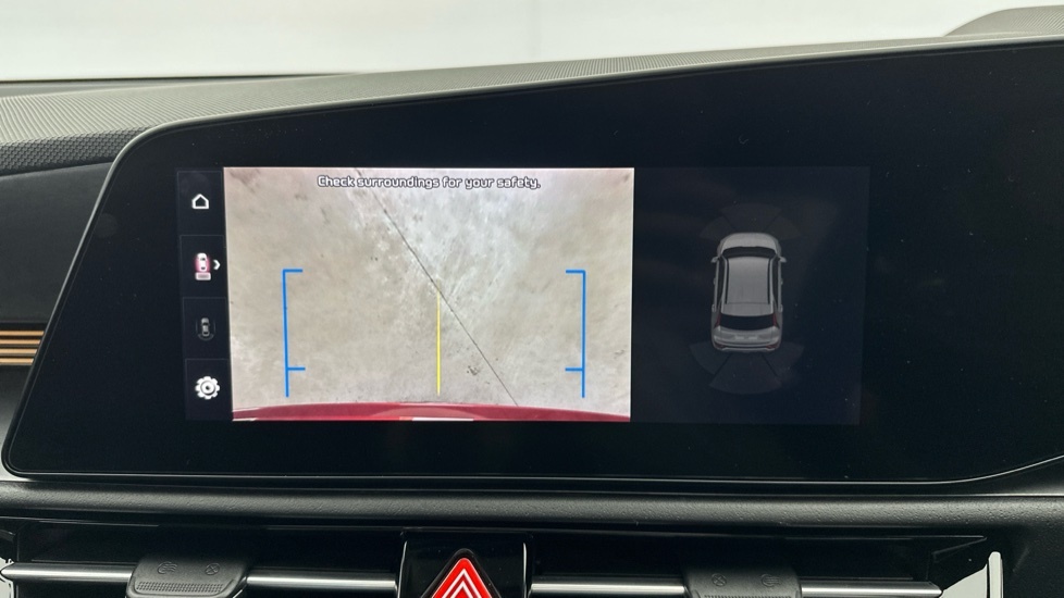 Kia e-Niro 64.8Kwh 4 Suv White #29
