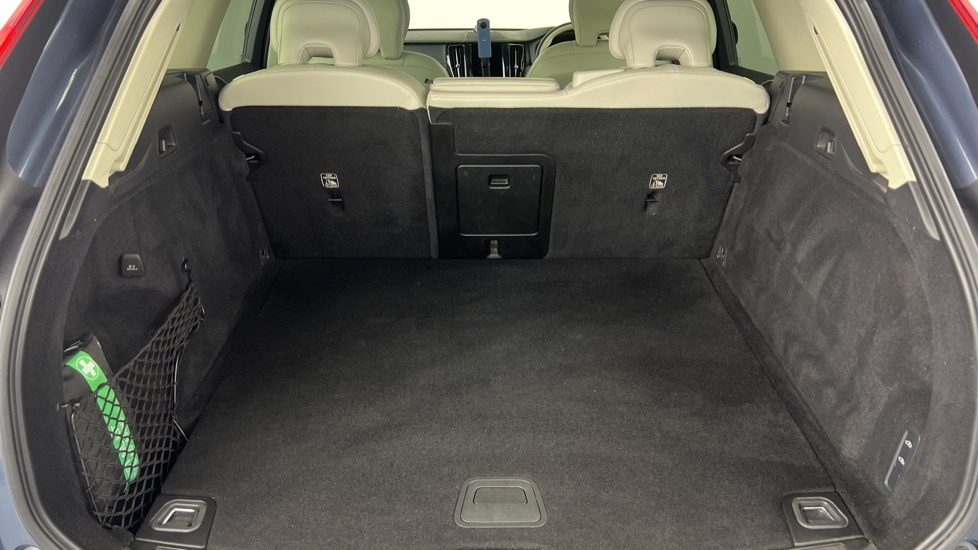 Volvo XC60 Inscription Pro Black #13