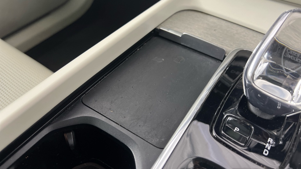 Volvo XC60 Inscription Pro Black #44