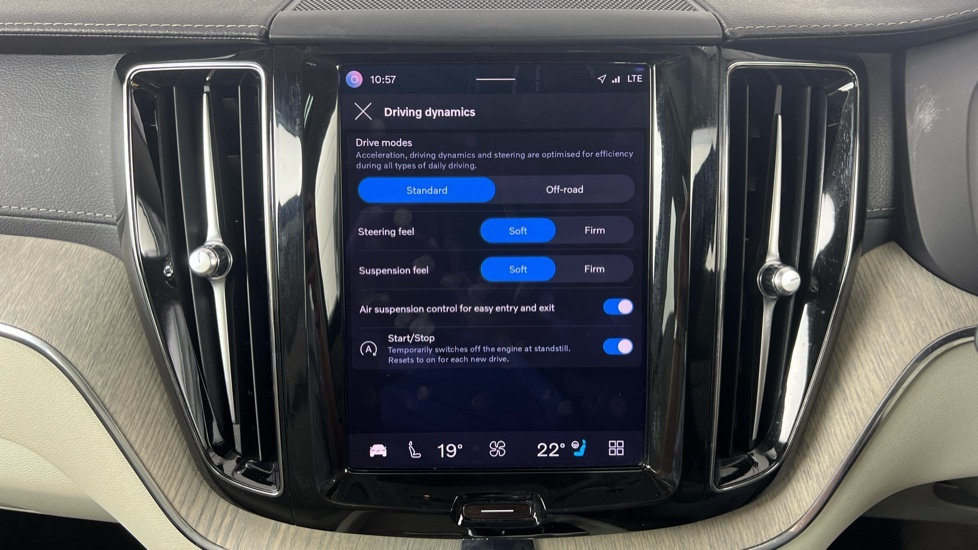 Volvo XC60 Inscription Pro Black #38