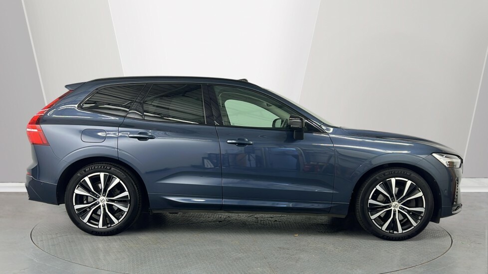 Volvo XC60 B5 Ultimate, Awd Mild Hybrid, Darkharman Blue #3