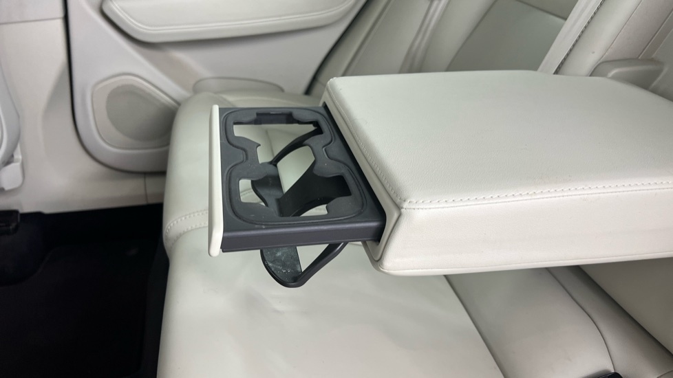 Volvo XC60 Inscription Pro Black #33