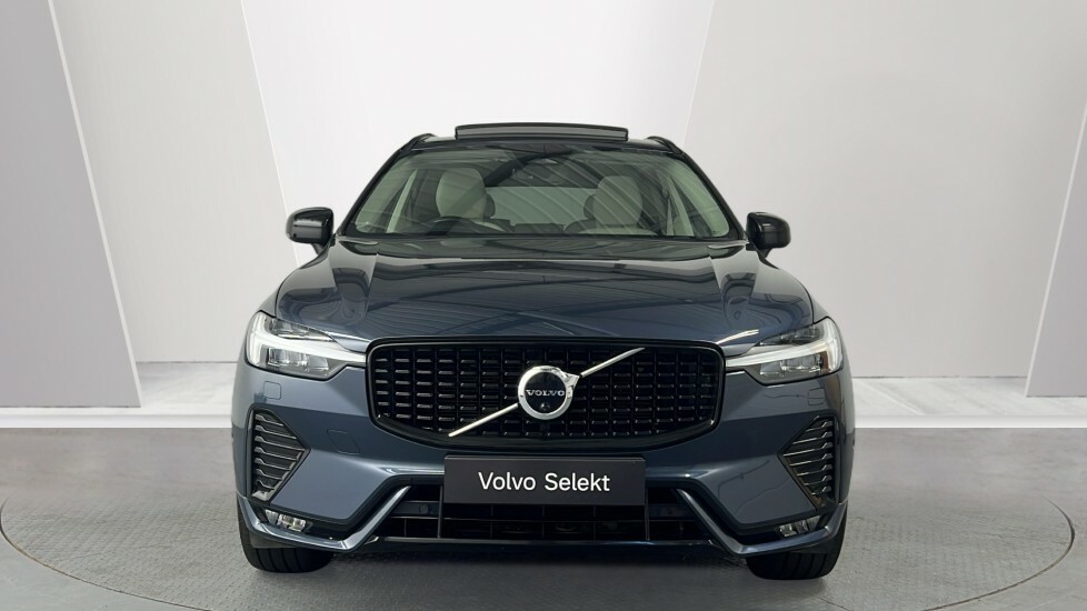 Volvo XC60 Inscription Pro Black #8