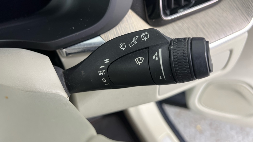 Volvo XC60 Inscription Pro Black #22