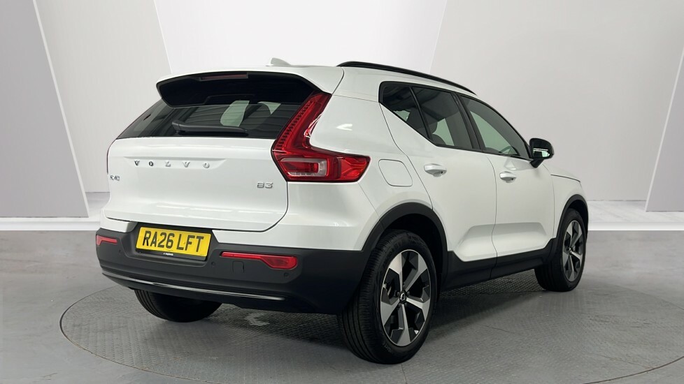 Volvo XC40 B3 Plus, Mild Hybrid, Dark White #2