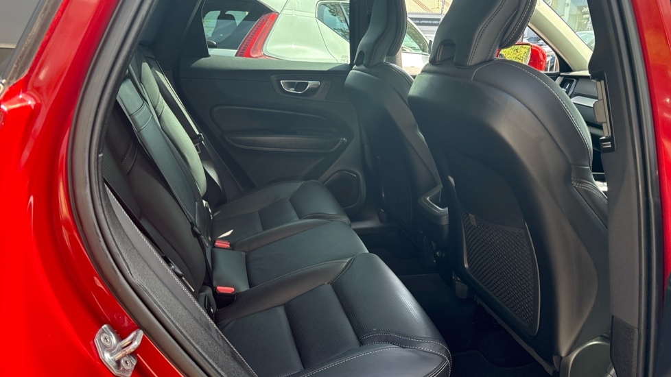 Volvo XC60 2.0 D4 Inscription Awd Geartronic Red #6