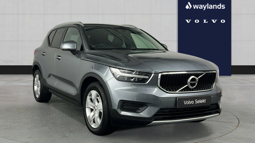 Volvo XC40 T4 Awd Momentum Tints, Heated Seats Grey