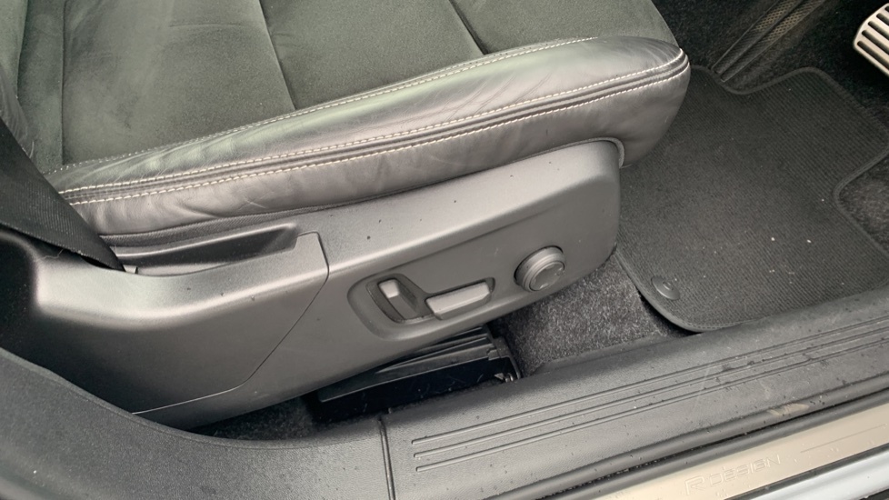 Volvo XC40 2.0 B4p Inscription Pro Grey #106