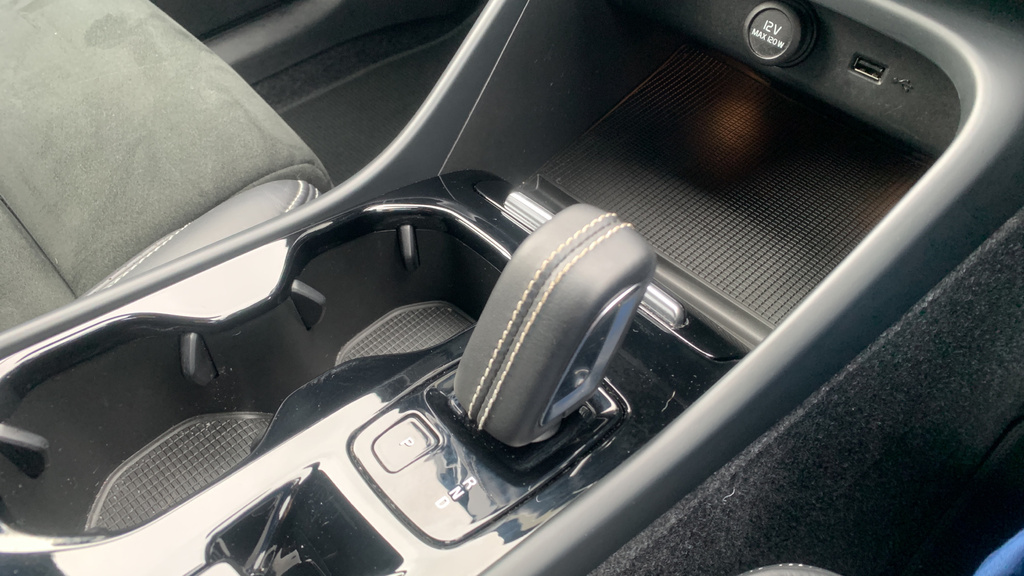 Volvo XC40 2.0 B4p Inscription Pro Grey #44