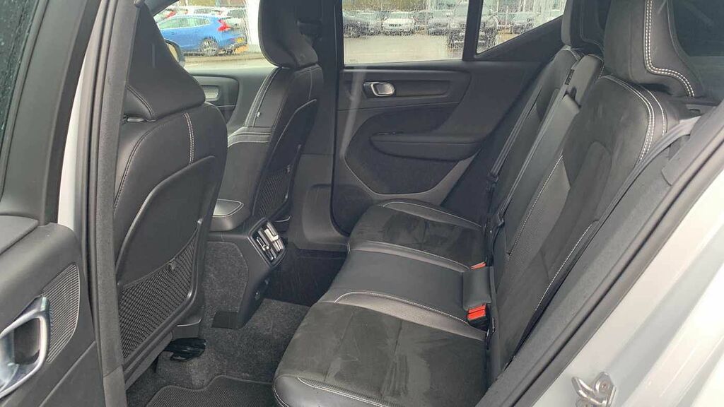 Volvo XC40 2.0 B4p Inscription Pro Grey #171