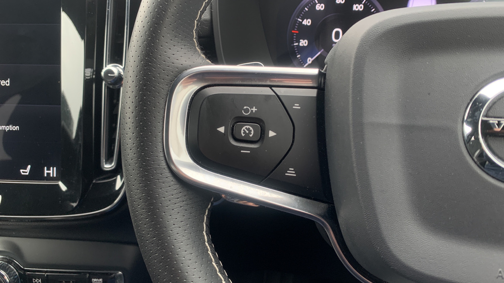 Volvo XC40 2.0 B4p Inscription Pro Grey #56