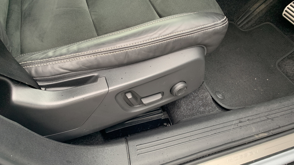 Volvo XC40 2.0 B4p Inscription Pro Grey #111