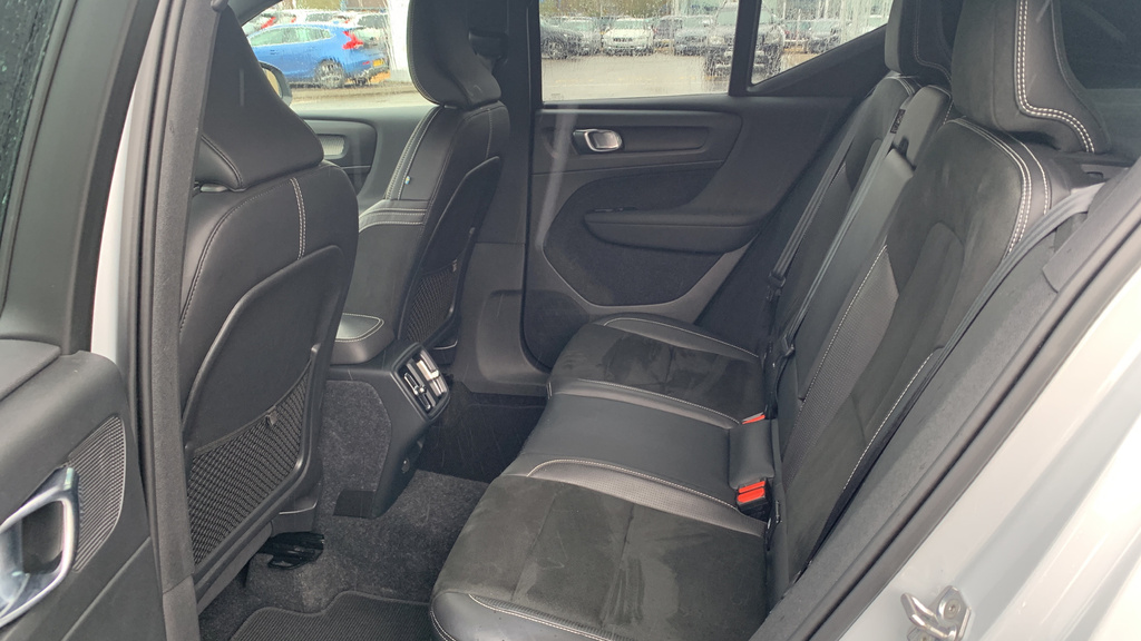 Volvo XC40 2.0 B4p Inscription Pro Grey #33
