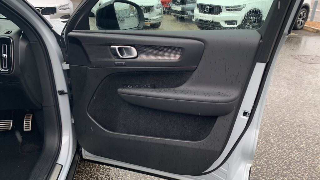 Volvo XC40 2.0 B4p Inscription Pro Grey #107