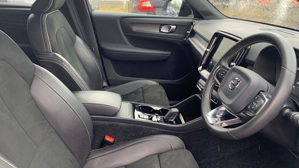 Volvo XC40 2.0 B4p Inscription Pro Grey #29