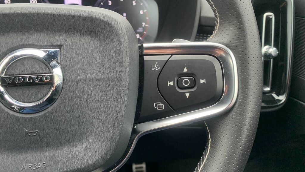Volvo XC40 2.0 B4p Inscription Pro Grey #189