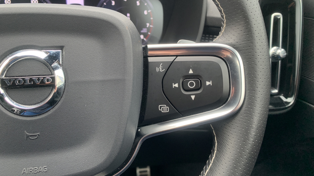 Volvo XC40 2.0 B4p Inscription Pro Grey #60