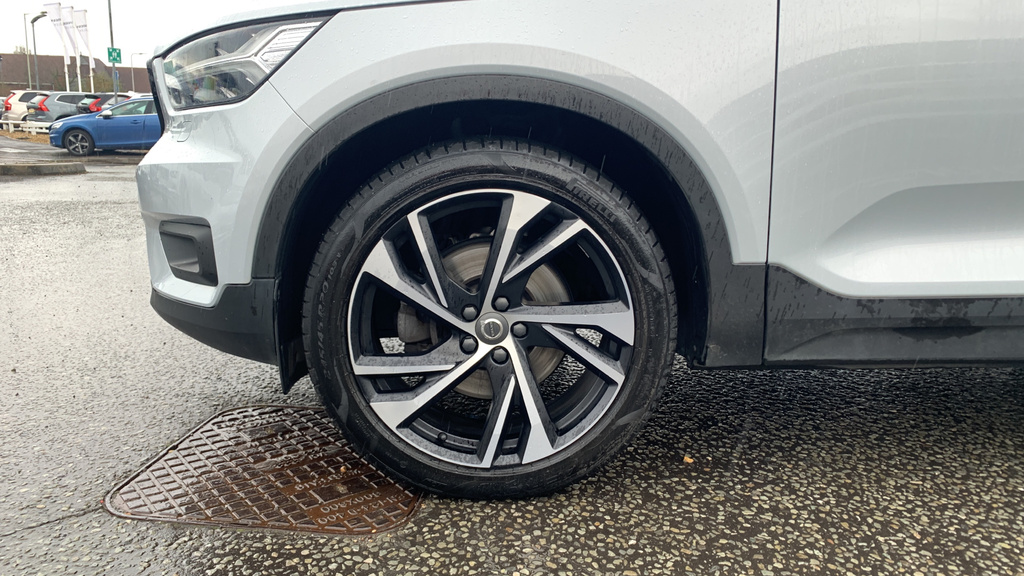 Volvo XC40 2.0 B4p Inscription Pro Grey #75