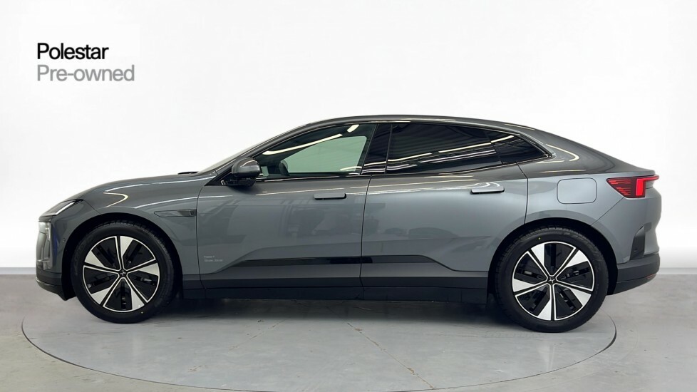 Polestar 4 Long Range Single Motor - Plus - Pilot #2