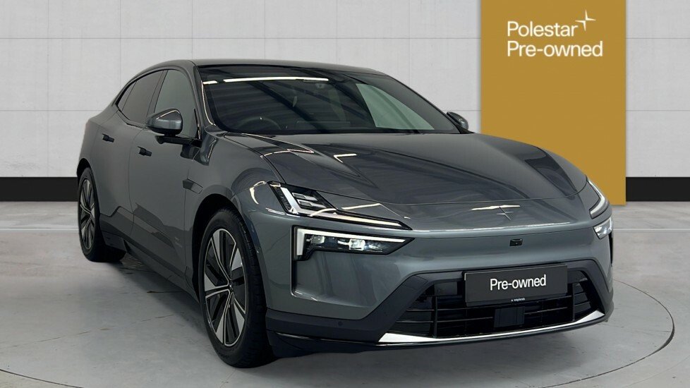 Polestar 4 Long Range Single Motor - Plus - Pilot
