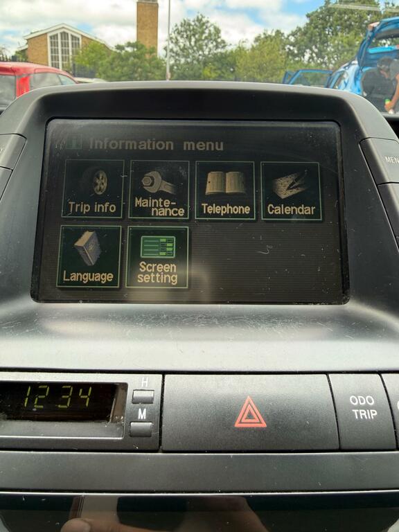 Toyota Prius 1.5 T4 Cvt Black #26