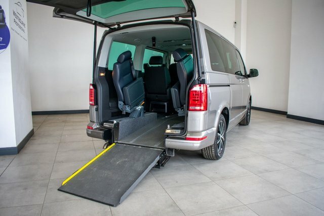 Volkswagen Caravelle Mpv White #11