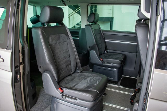 Volkswagen Caravelle Mpv White #12