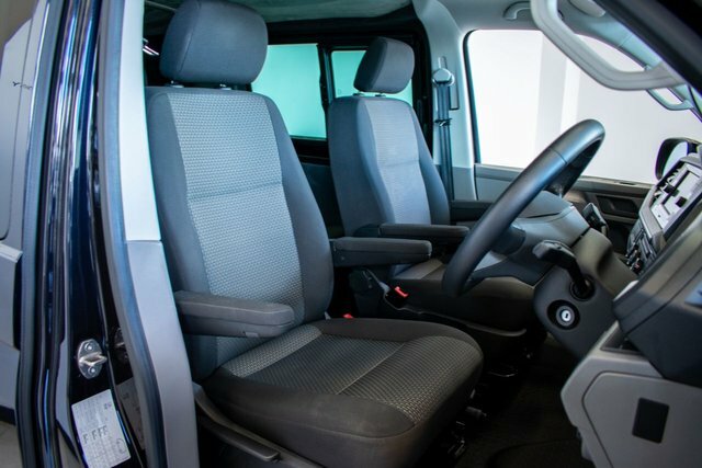 Volkswagen Transporter 2.0 Tdi T30 Highline Kombi Double Cab D Black #2