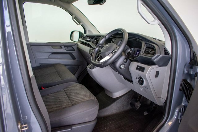 Volkswagen Transporter 2.0 Tdi T30 Highline Panel Van Dsg Fwd Grey #4